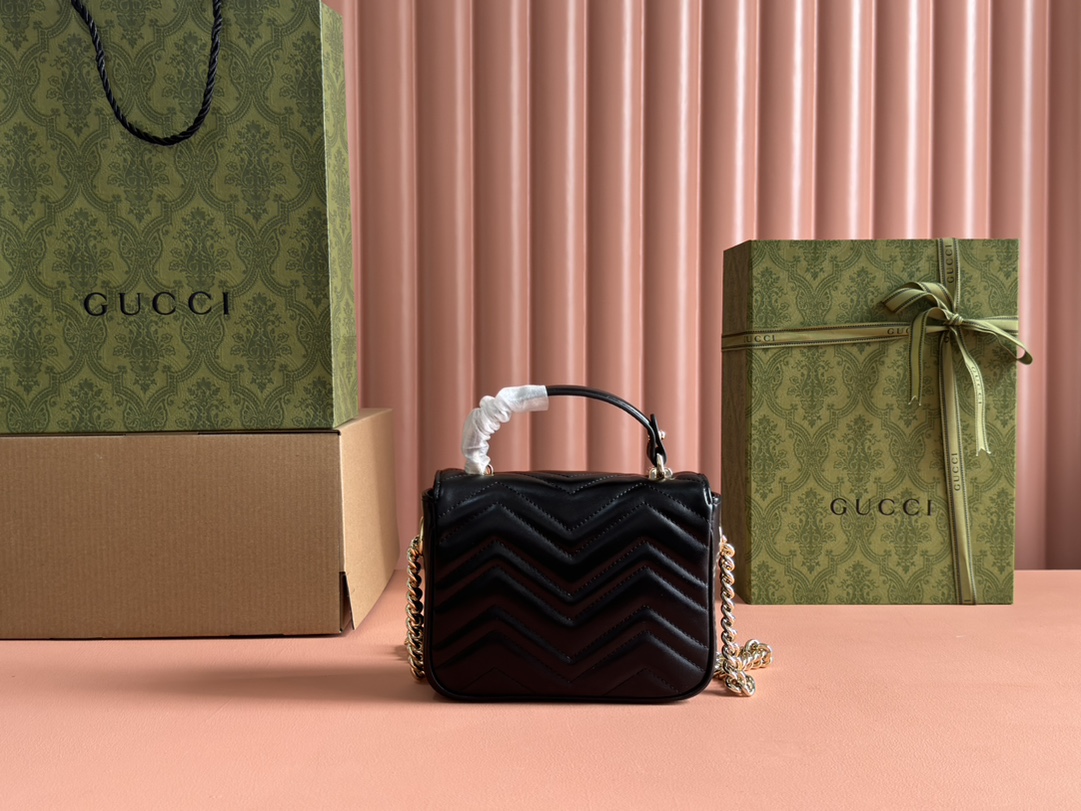 Gucci Satchel Bags